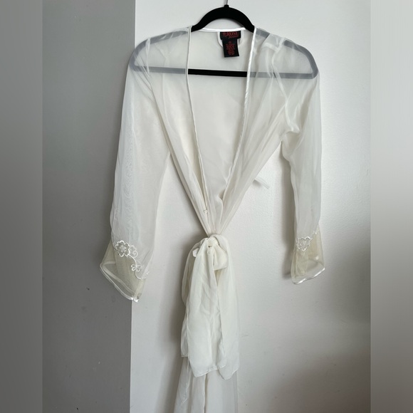 Rose sleep wear - Picture 1 of 5